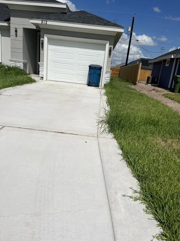 Top-rated landscaping services in Edinburg, TX - Ramos Lawn Services