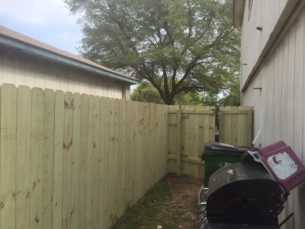 Custom lawn mowing service in Marble Falls, TX by Ramos Services