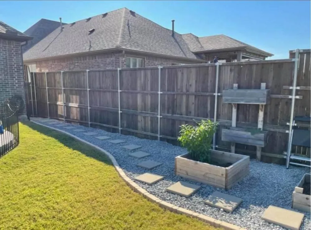 Custom lawn mowing service in Plano, TX by Ramírez Irrigación Sprinkler Service