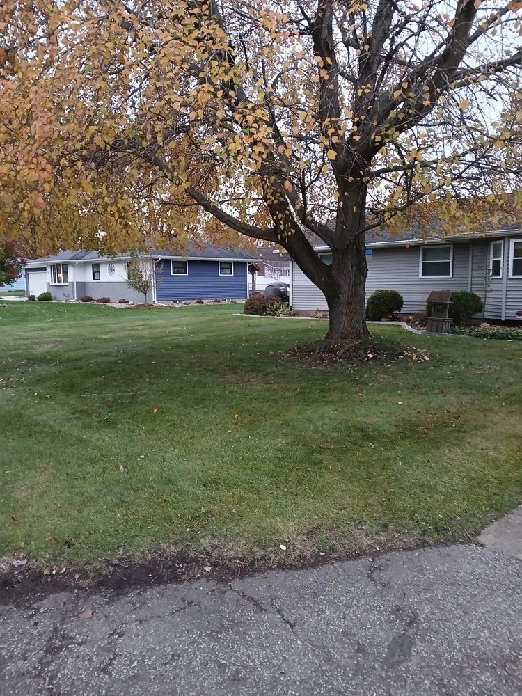 Professional garden landscaping experts serving South Bend, IN - Ramsay Property Maintenance