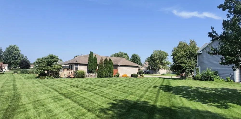 Expert yard maintenance experts serving South Bend, IN - Ramsay Property Maintenance