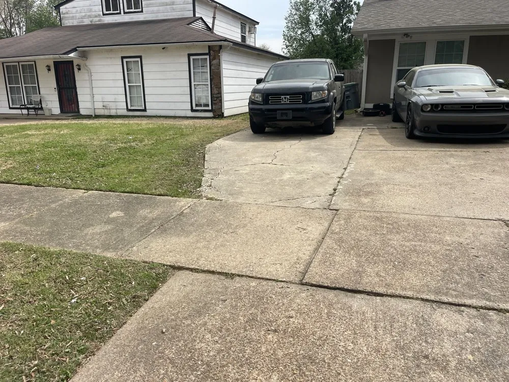 Affordable residential landscaping in Senatobia, MS by Ramsey Lawn Service