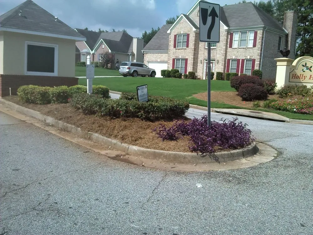 Affordable lawn mowing service for residential properties in Fayetteville, GA by Ramsey’s Professional Group