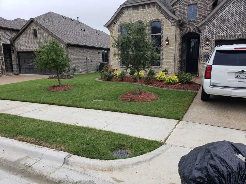 Affordable yard maintenance in Richardson, TX - Ranch Land Lawn Services