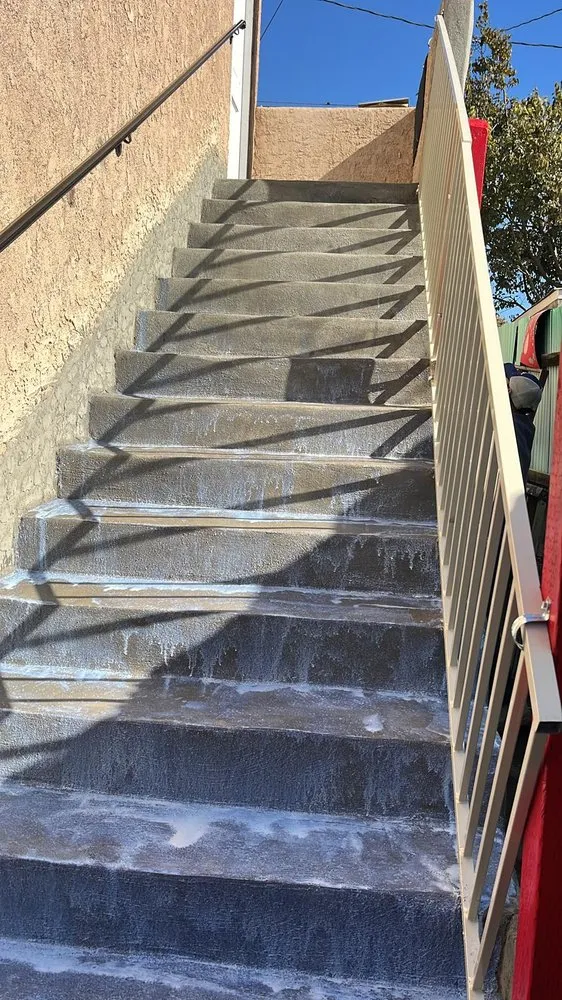 Custom lawn mowing service for residential properties across Hemet, CA - Rancho Landscaping