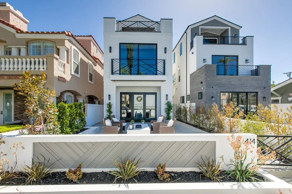 Expert landscape installation with custom design in Irvine, CA by Rancho Proscapes