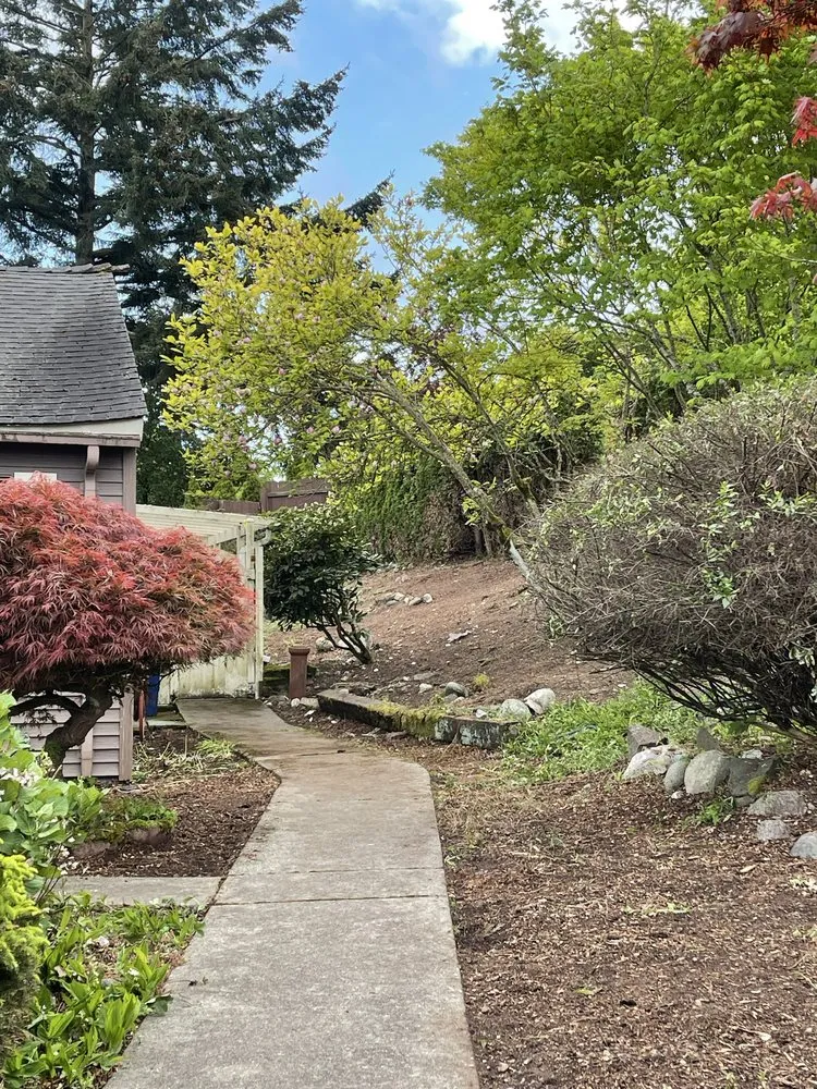 Reliable lawn mowing service with custom design across Belfair, WA - Rancho Spring