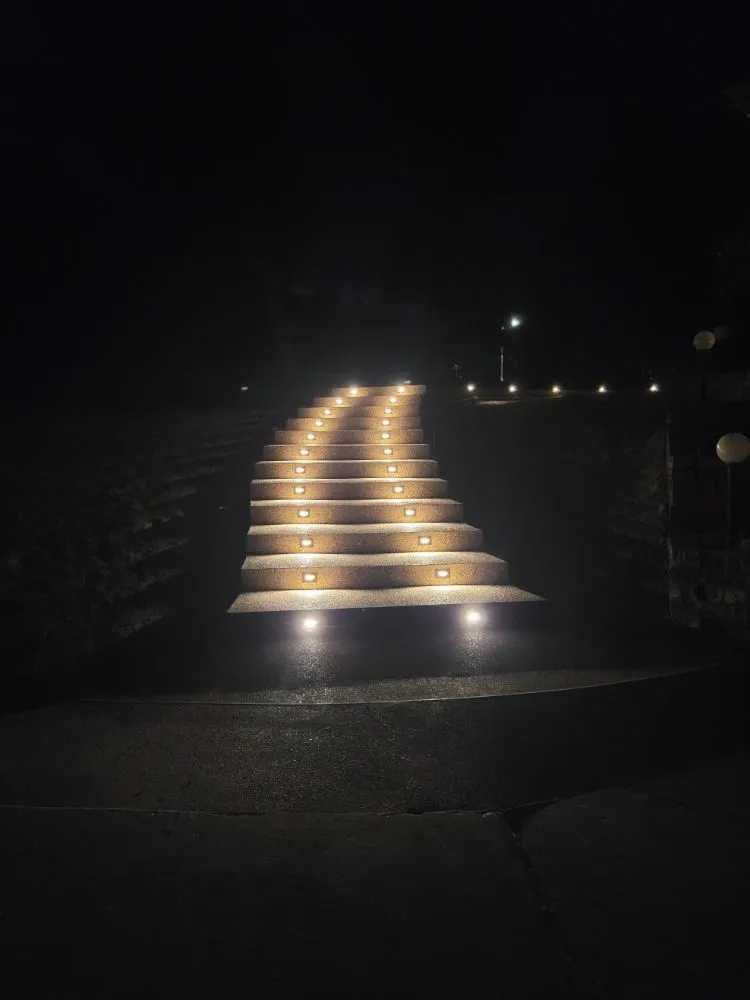 Local residential landscaping in Urbana, IA by Randall's Concrete & Land Maintenance