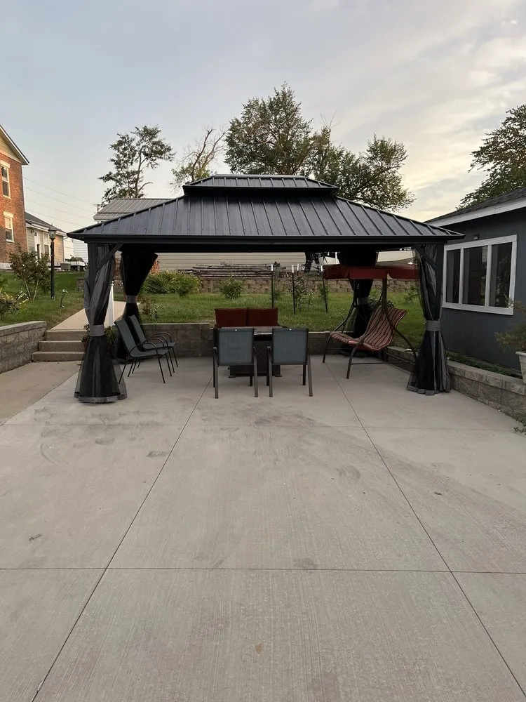 Top-rated residential landscaping for year-round maintenance in Urbana, IA by Randall's Concrete & Land Maintenance