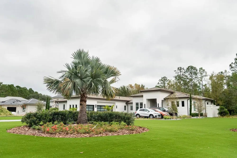 Custom yard cleanup service for year-round maintenance in Groveland, FL by Randolph Outdoor