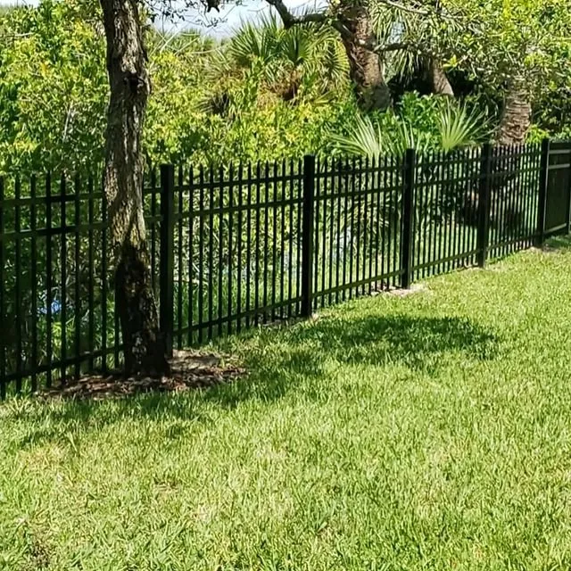 Top-rated garden landscaping in Groveland, FL by Randolph Outdoor