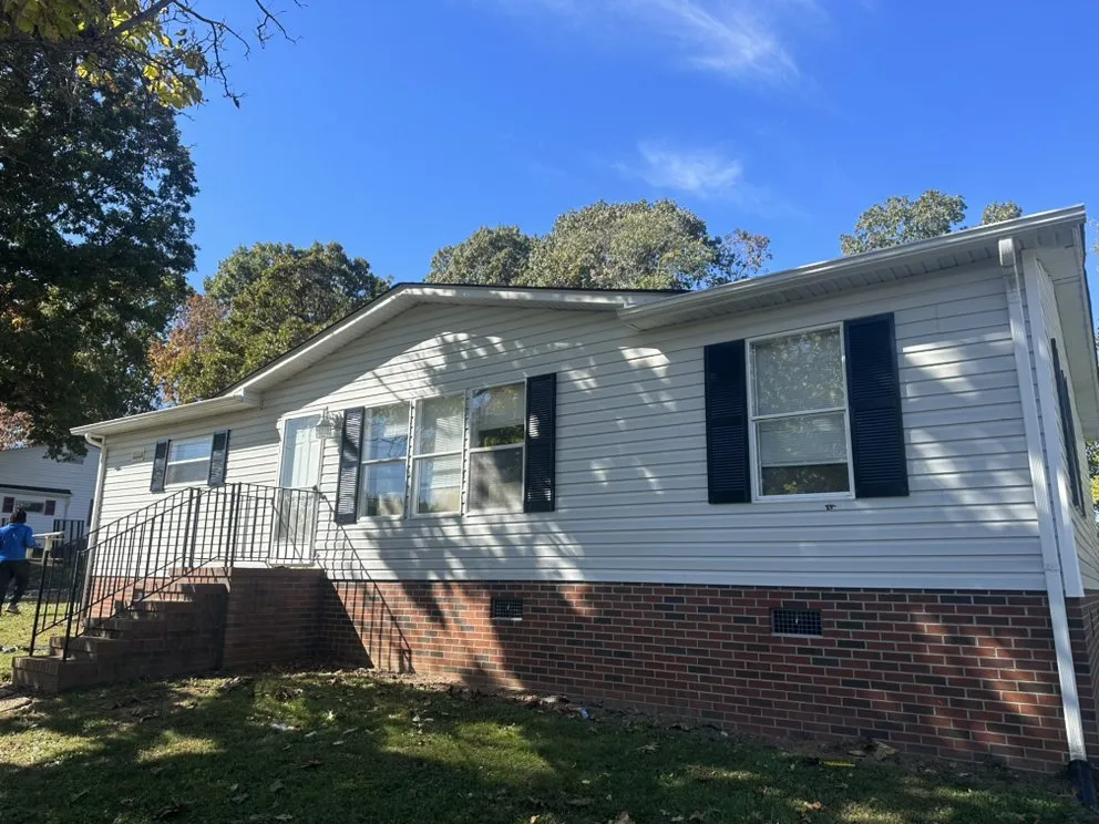 Affordable yard cleanup service in Martinsville, VA - Randolph's landscaping