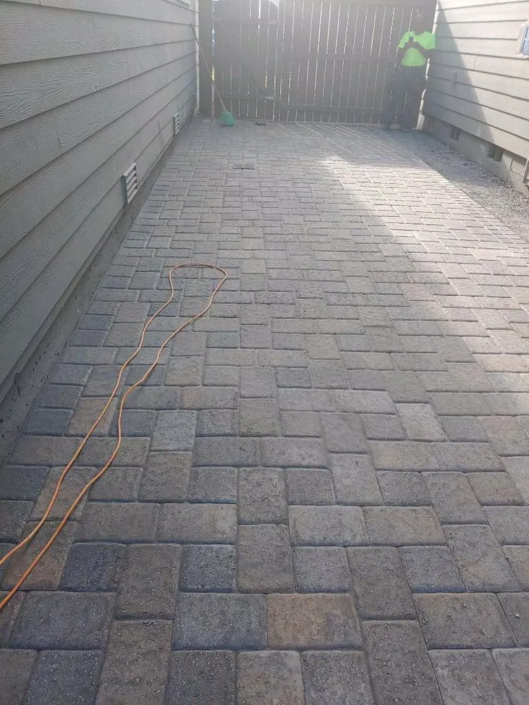 Professional yard cleanup service for beautiful yards across Beaverton, OR - Randy Landscaping Services