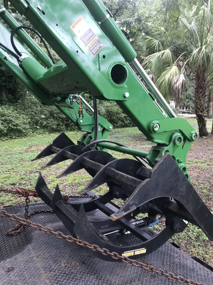 Professional landscaping services experts serving Riverview, FL - Randy Talaski