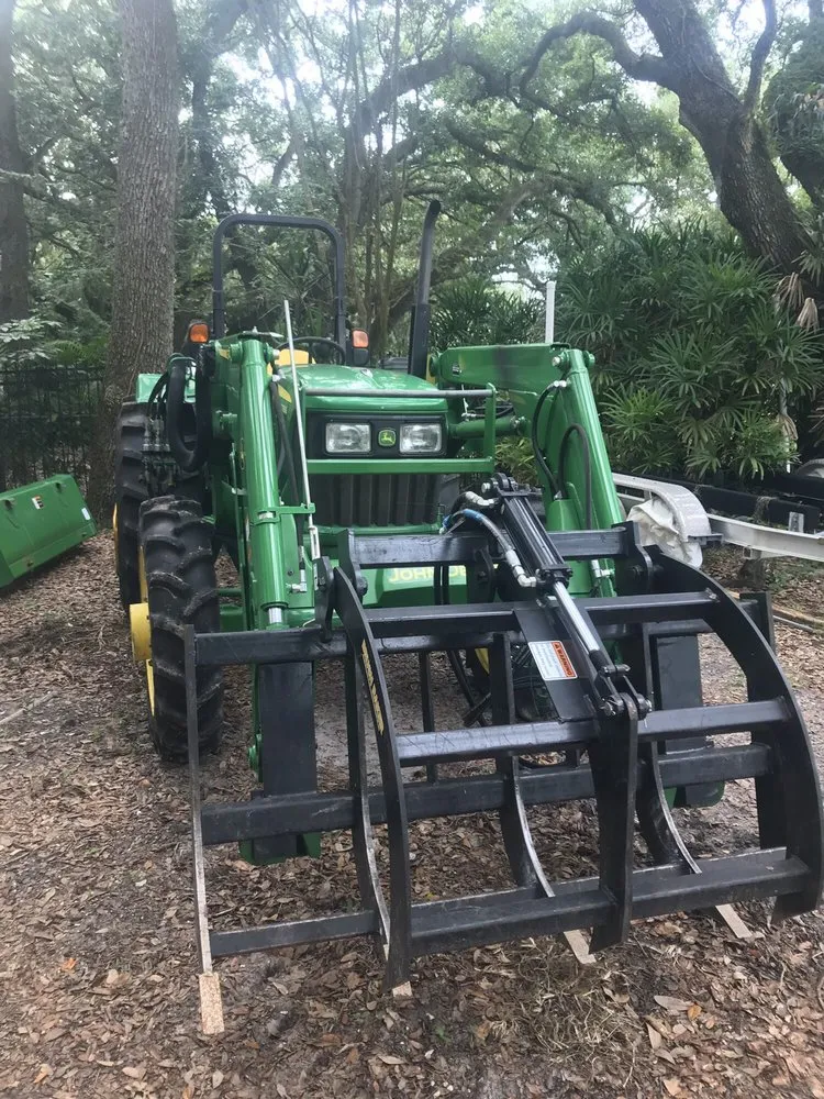 Affordable landscape installation in Riverview, FL by Randy Talaski