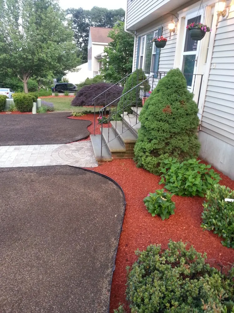 Affordable yard maintenance in Lynnfield, MA - Randy''s All Season Company