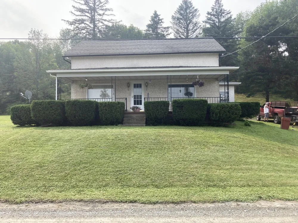 Reliable yard maintenance in New Milford, PA by Randy’s Landscaping
