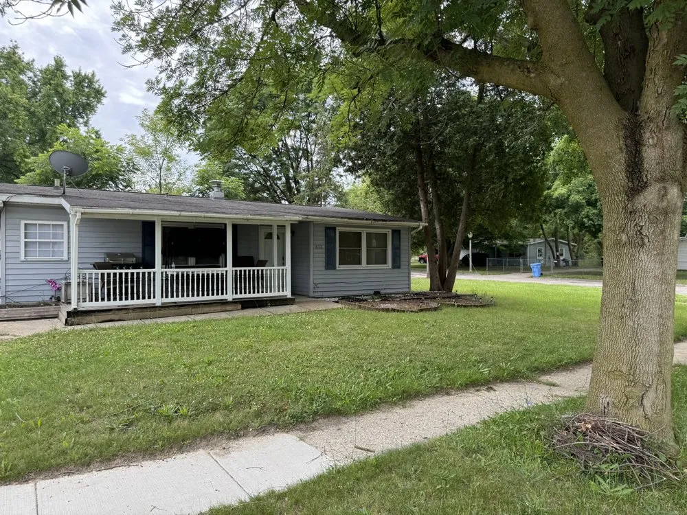 Local garden landscaping in Saint Johns, MI - Randy’s Lawn Care