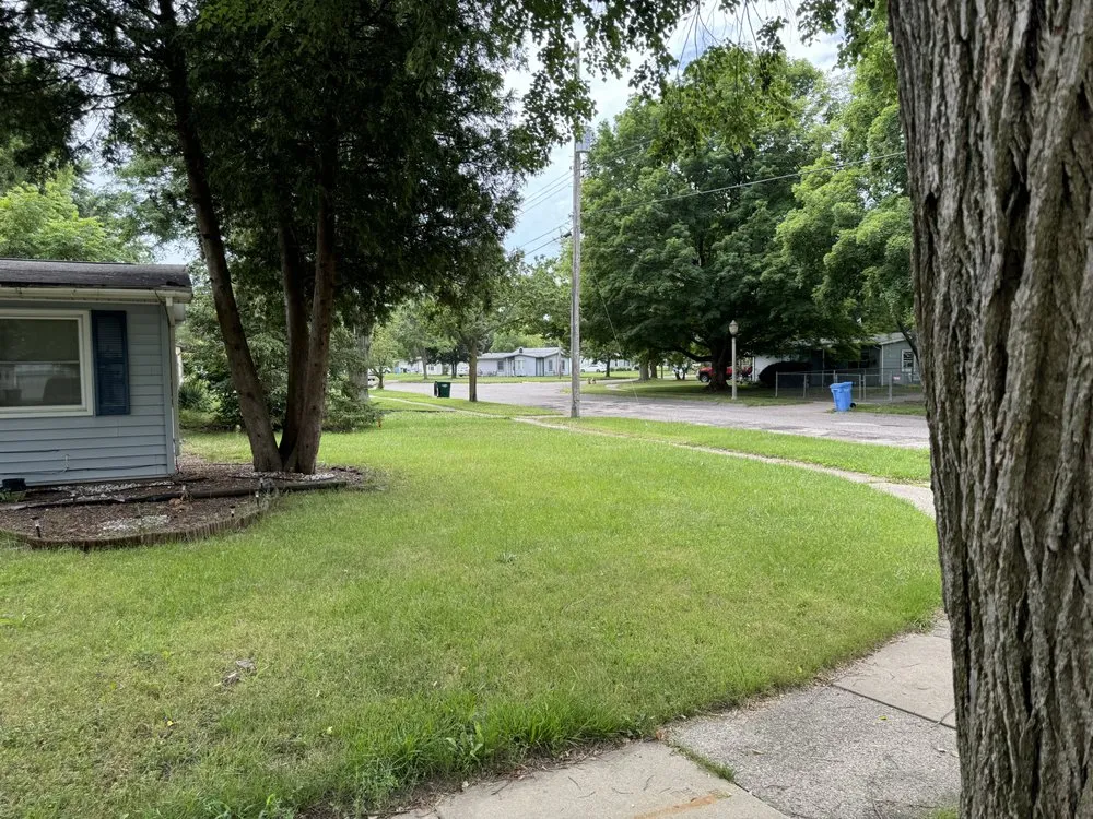 Custom garden landscaping for year-round maintenance across Saint Johns, MI - Randy’s Lawn Care