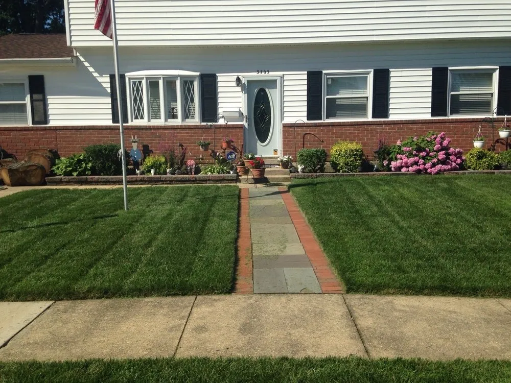 Expert lawn mowing service in Essex, MD - Randy’s Reliable Lawn Service