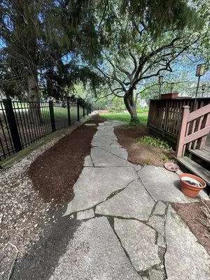 Rangeles Landscaping Service Logo