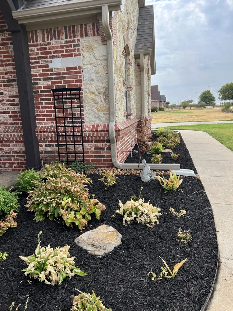 Expert yard maintenance in Godley, TX by Rangel’s Landscaping And Welding