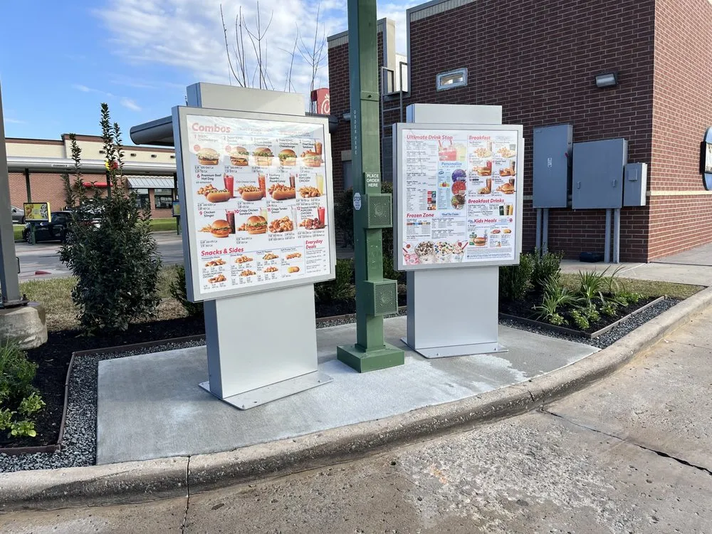 Top-rated residential landscaping for residential properties across Conroe, TX - Rangel’s lawn and landscaping