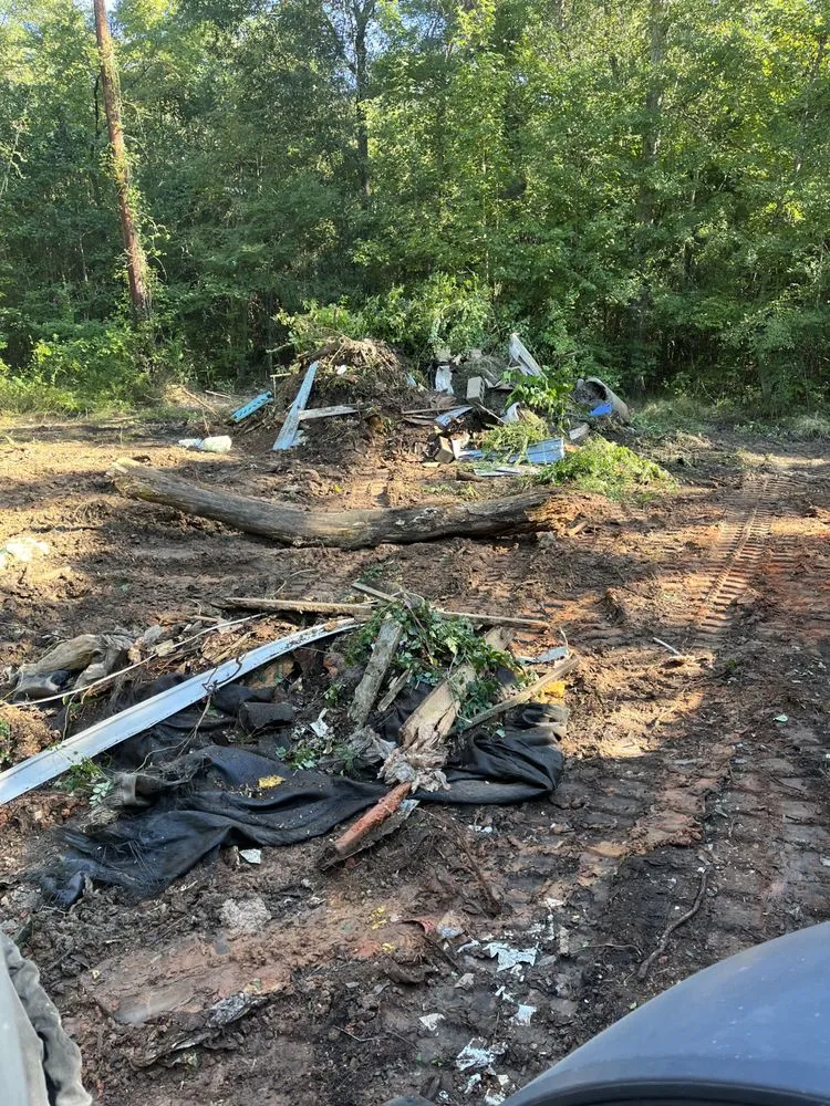 Custom lawn care service near you across Conroe, TX - Rangel’s lawn and landscaping