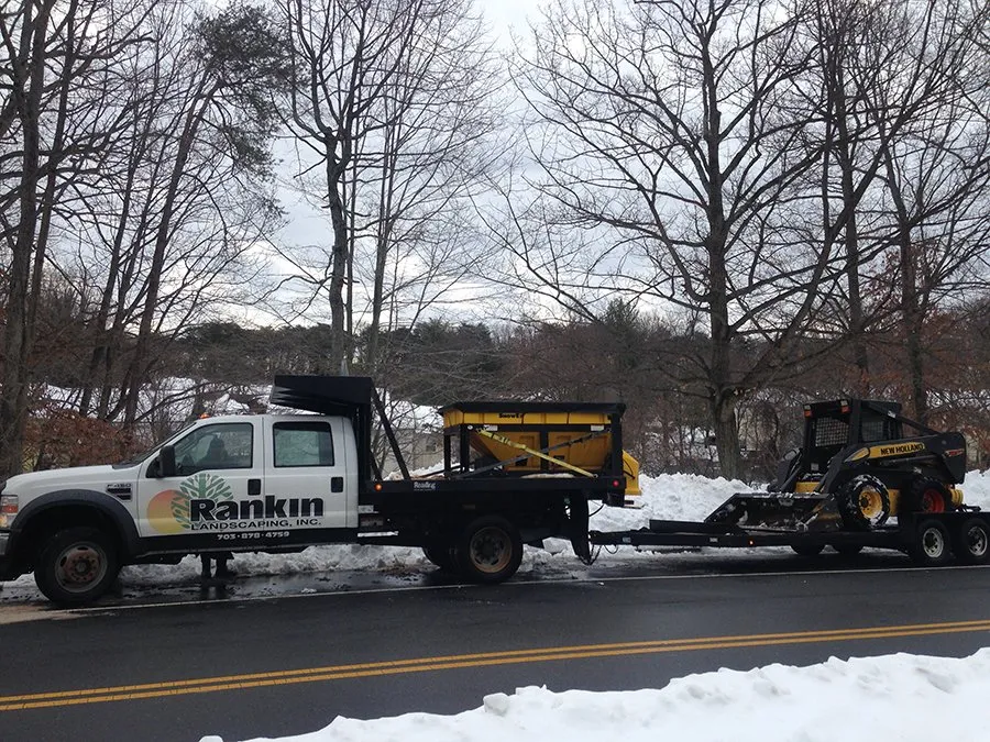 Local yard cleanup service experts serving Dumfries, VA - Rankin Landscaping