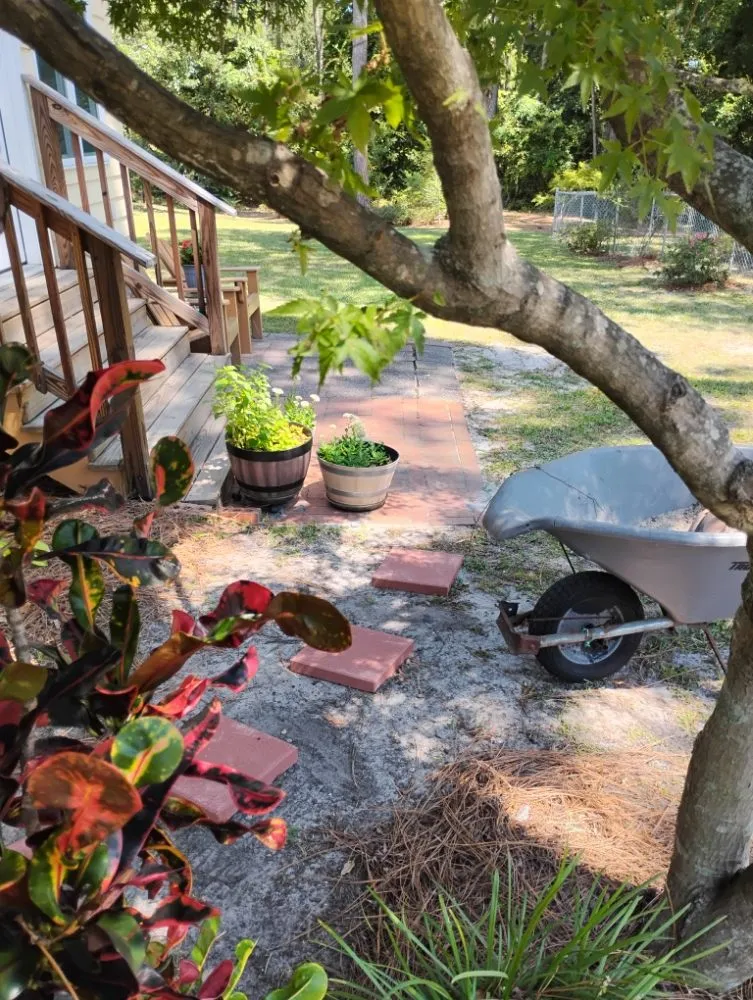 Custom garden landscaping in Rocky Point, NC by Ransom handyman & lawn care