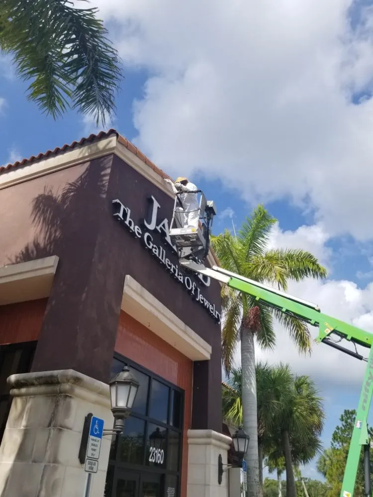 Top-rated landscaping services for residential properties in Punta Gorda, FL by Ranson Brothers | Punta Gorda