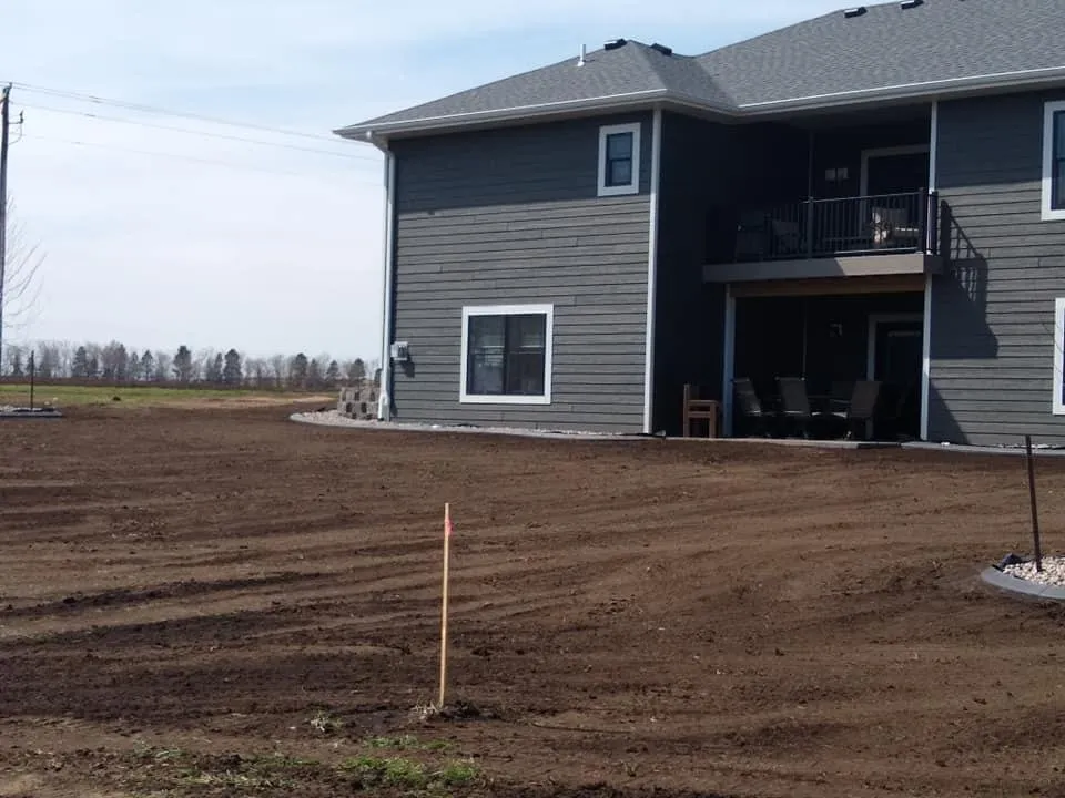 Local yard maintenance experts serving Wakonda, SD - Rapid Creek Sod