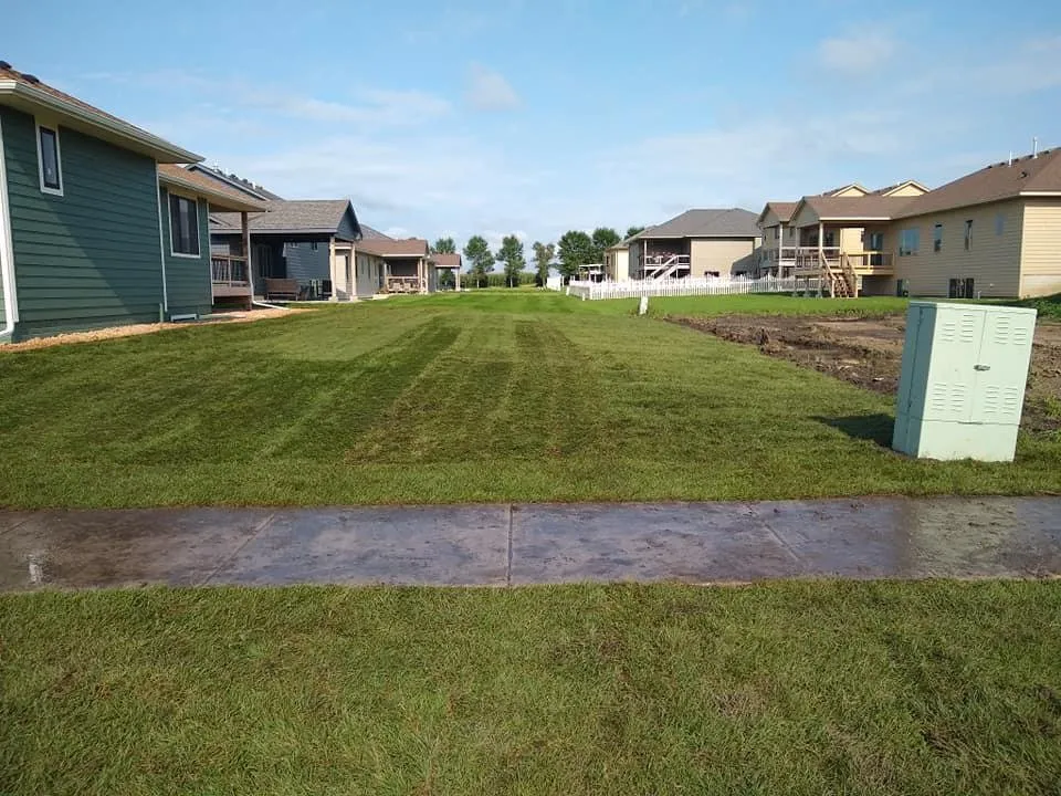 Local outdoor landscaping for beautiful yards across Wakonda, SD - Rapid Creek Sod