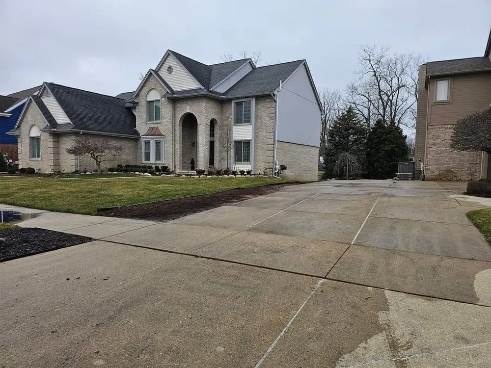 Top-rated lawn mowing service experts serving Brown City, MI - Rapid Lawn Maintenance