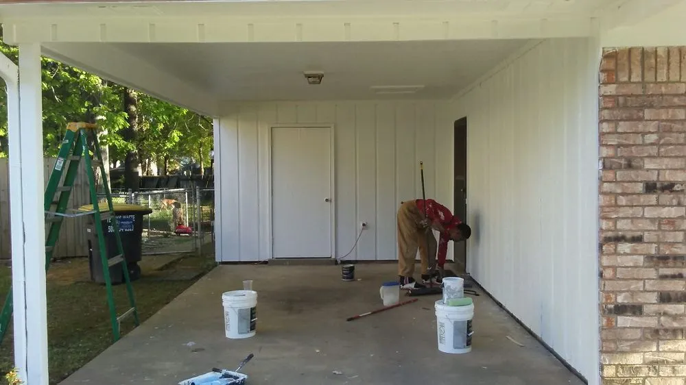 Reliable yard maintenance in North Little Rock, AR by Rare Talents Contracting