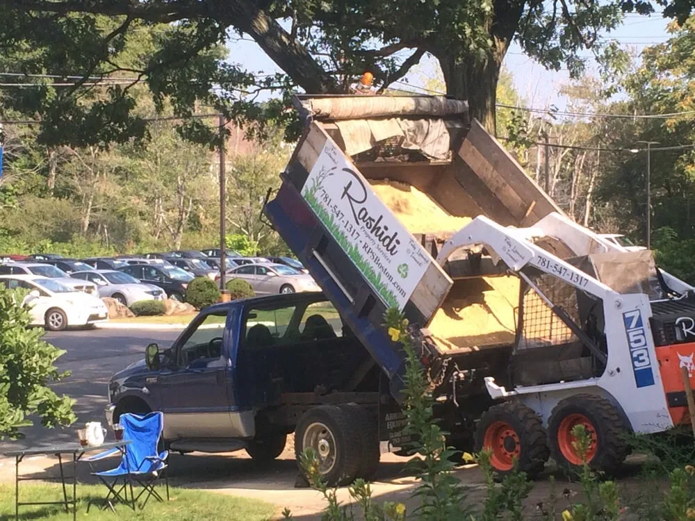 Reliable outdoor landscaping for residential properties in Lexington, MA by Rashidi Property Services