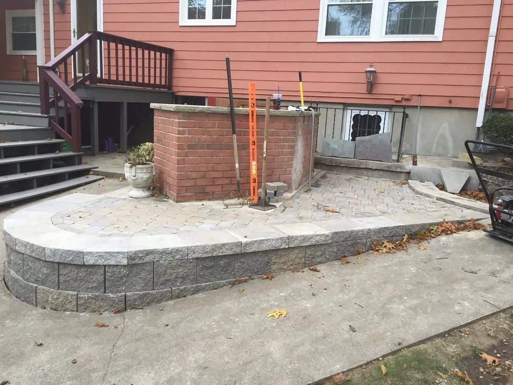 Affordable lawn care service experts serving Lexington, MA - Rashidi Property Services