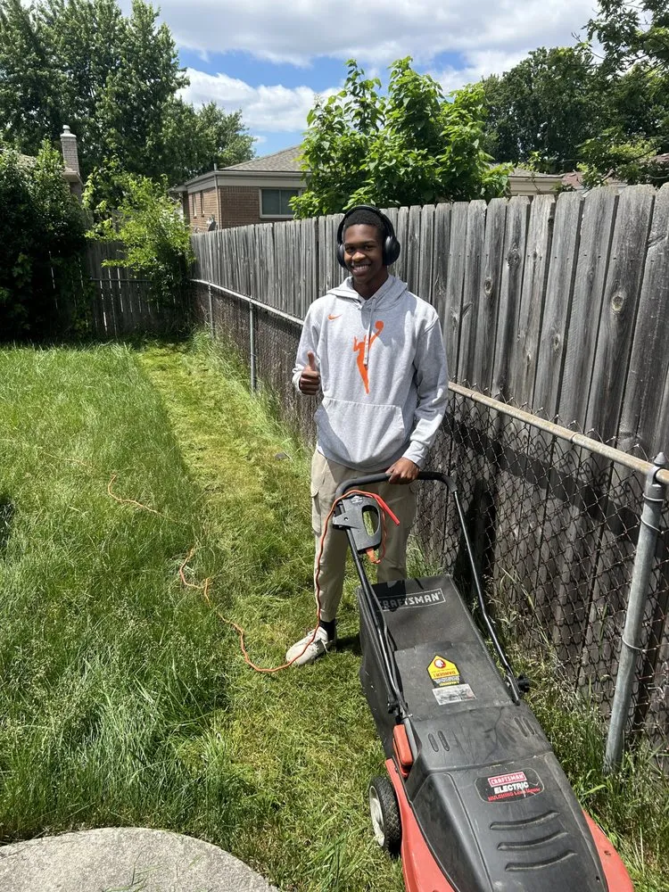 Professional lawn care service in Sterling Heights, MI by Rasool Mows Best