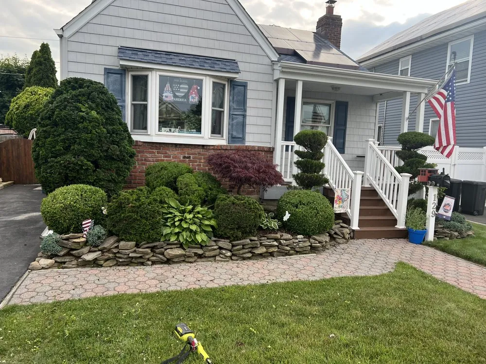 Expert lawn care service in Oceanside, NY - Rath Arborist Services