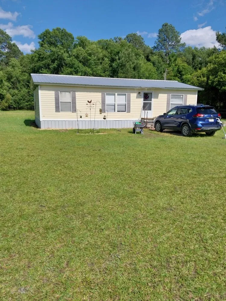 Top-rated landscaping services for homes in Lake Park, GA by Ratliff's Landscape