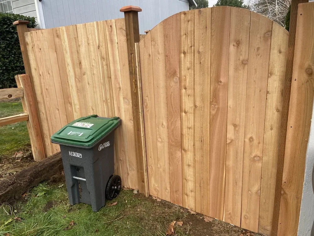 Custom yard cleanup service in Kent, WA - Raul Barrientos Landscaping and Handy