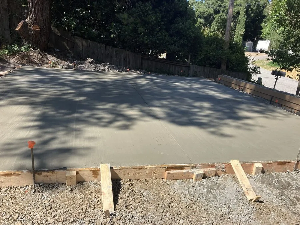 Professional residential landscaping experts serving Baywood-Los Osos, CA - Raul j Morales Landscaping