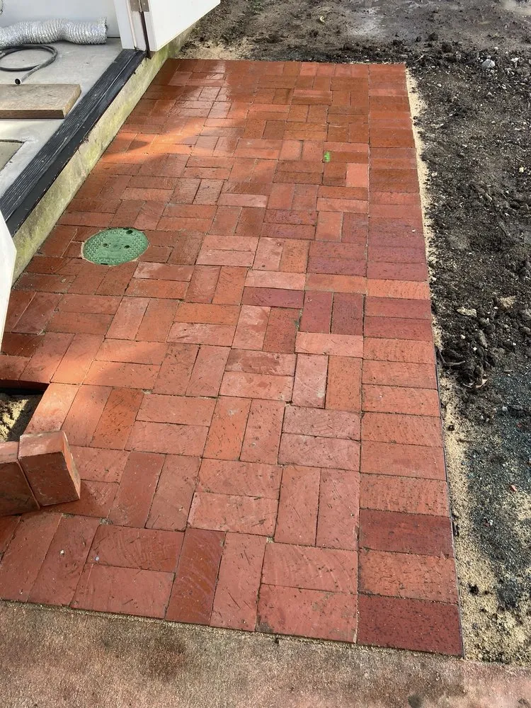 Expert yard cleanup service experts serving Baywood-Los Osos, CA - Raul j Morales Landscaping