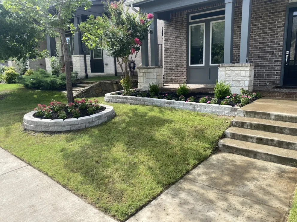 Reliable yard maintenance in Lewisville, TX - Raul Landscaping