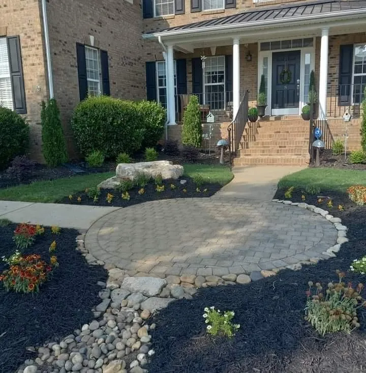 Custom lawn mowing service near you across Easley, SC - Raul's Landscape