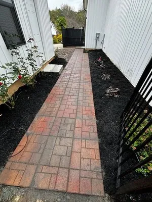 Raul's Landscape Logo