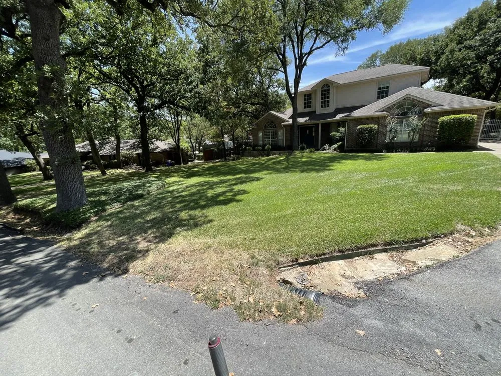 Affordable yard maintenance in Fort Worth, TX - Rauls Lawn Care