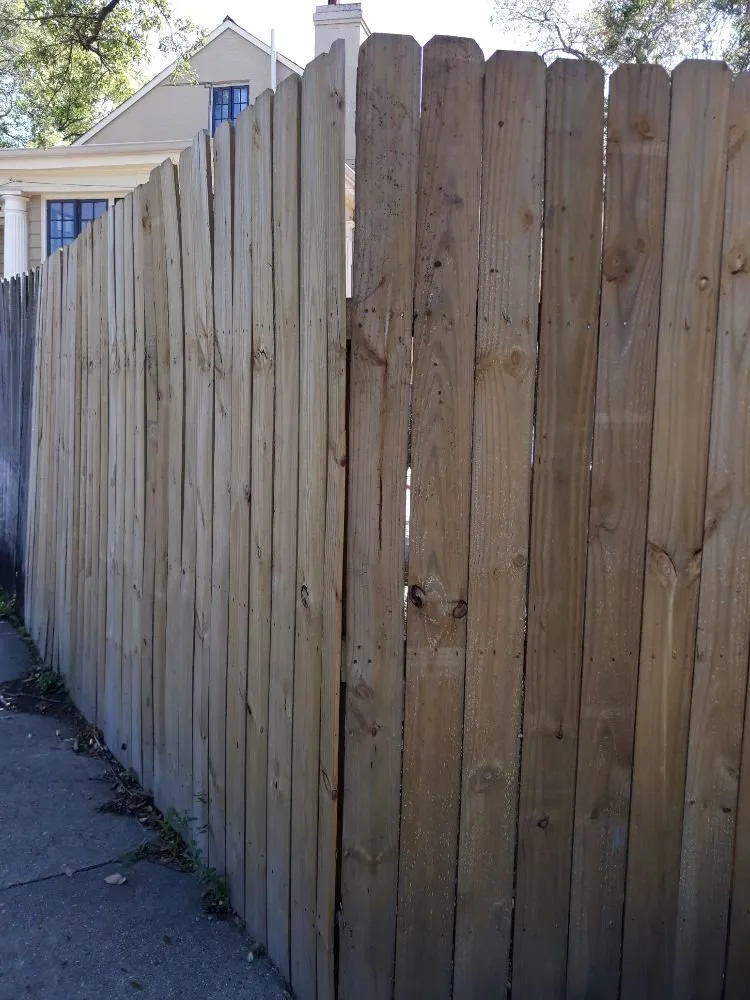 Professional landscaping services for homes in Metairie, LA by Raul's Mobile Lawn Care and Landscaping