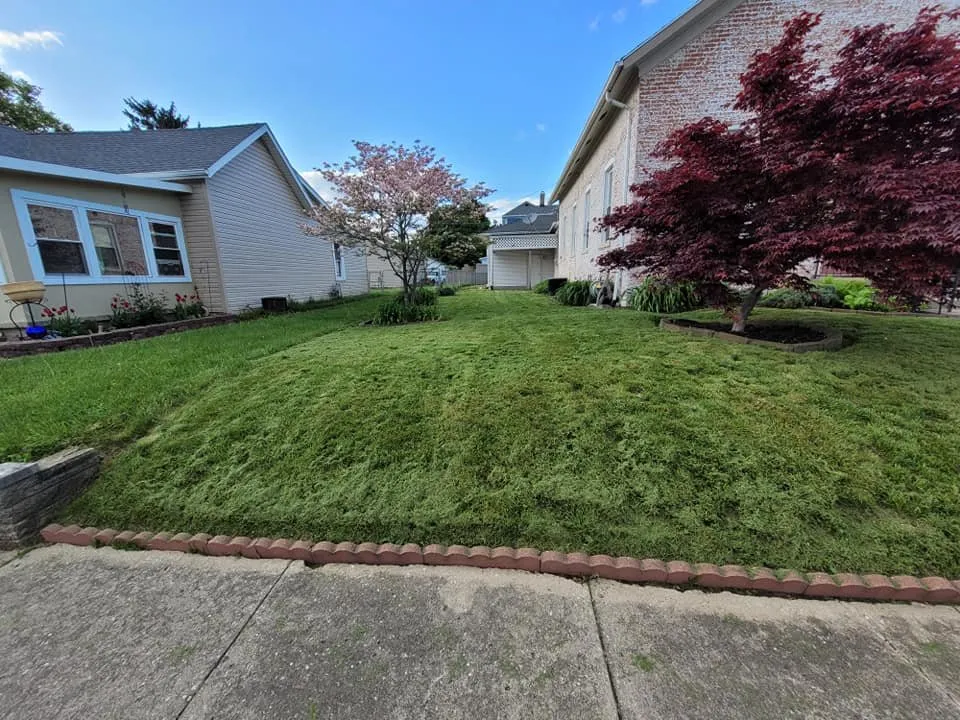 Trusted yard maintenance for residential properties across Piqua, OH - Raven Professional Services