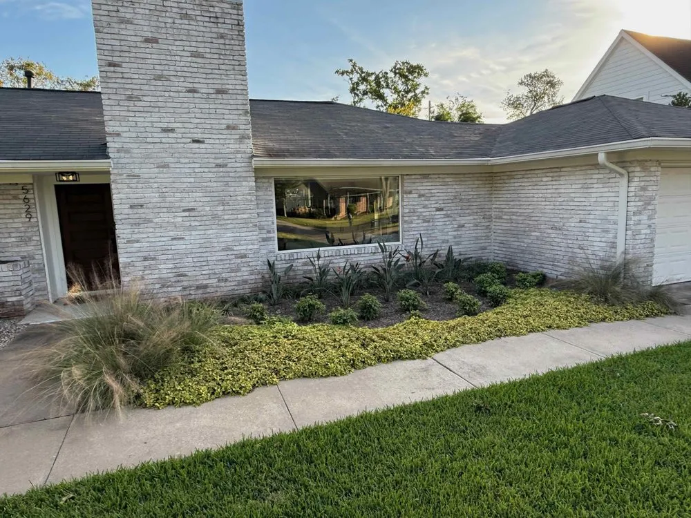 Expert landscape installation for beautiful yards across Houston, TX - Ravenscourt Landscaping & Design